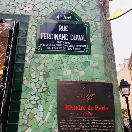 Marais Apartment
